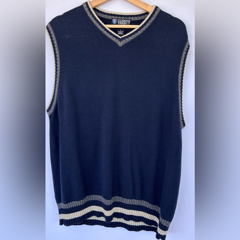 Varsity by Roundtree & Yorke Men’s Knit Sweater Vest V-Neck Navy Size‎ Large